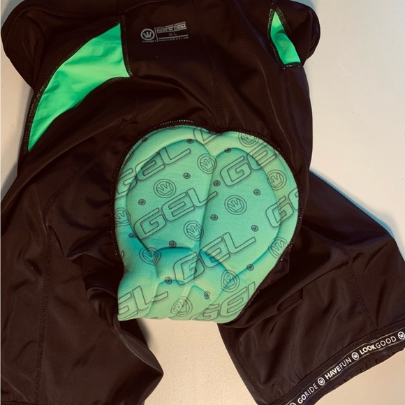 Cycling Shorts - Picture 3 of 15